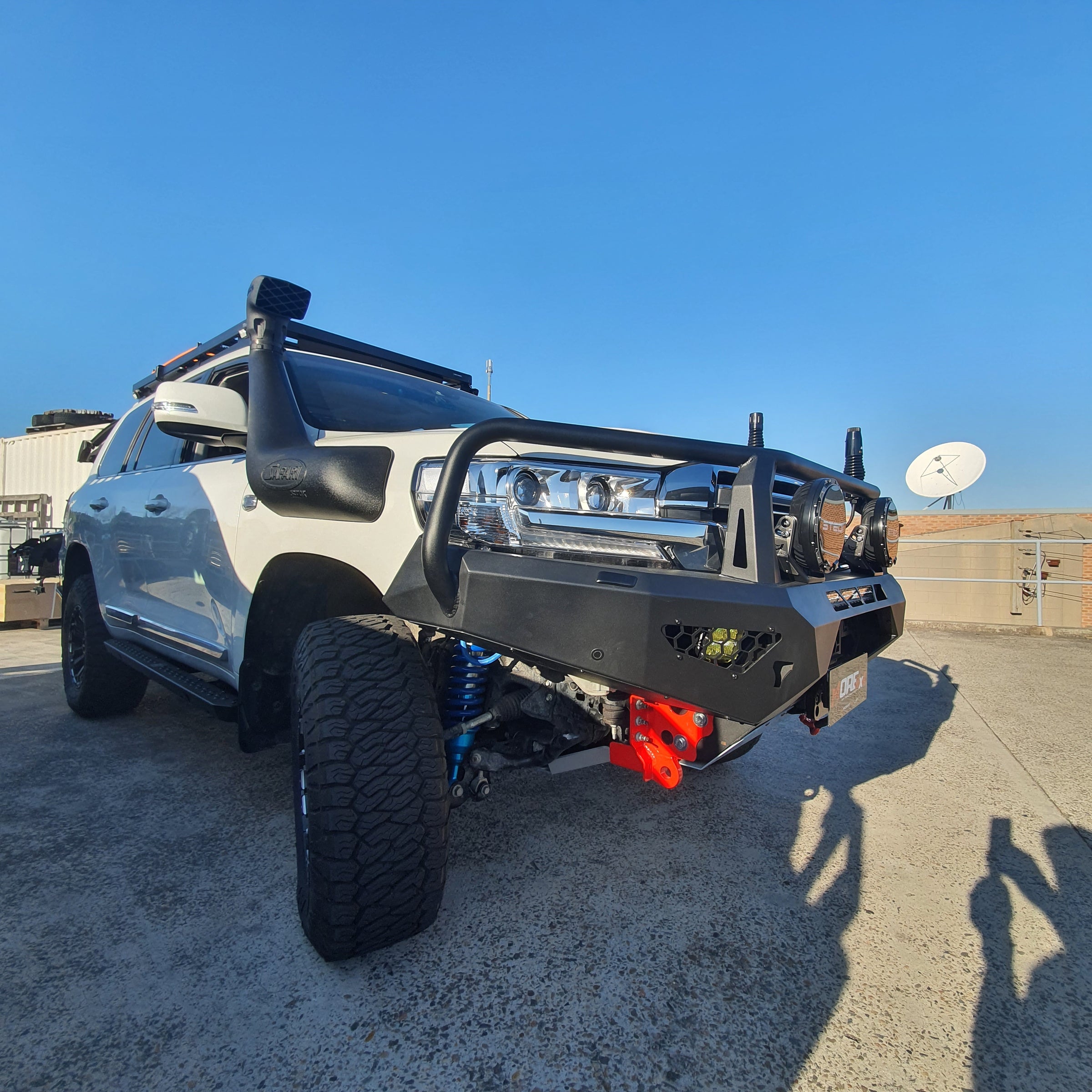 200 SERIES 2015+