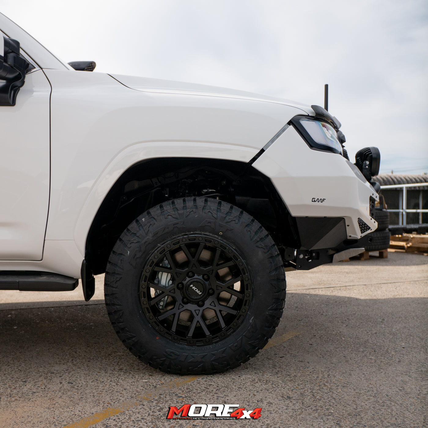 GMF 4X4 - G6 Steel Bullbar - Suits 300 Series