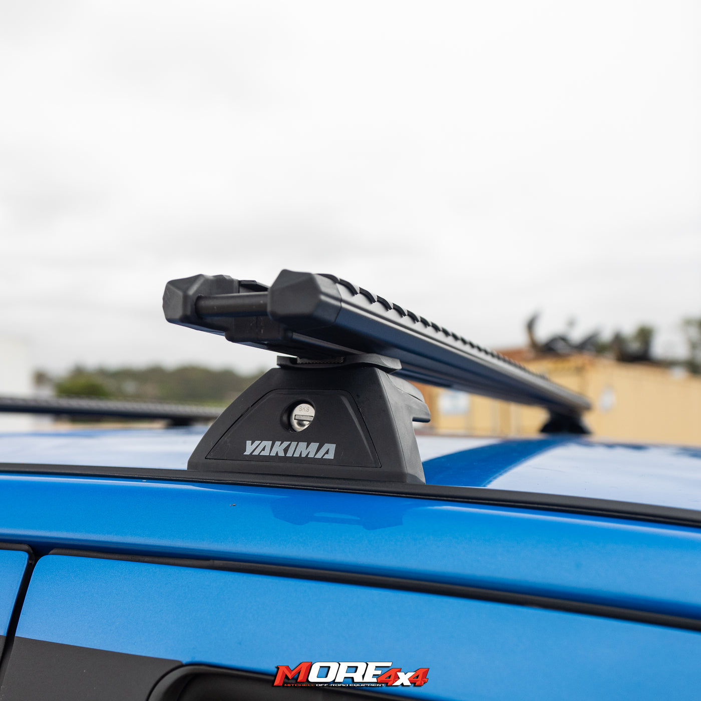 YAKIMA LockNLoad TRIMHD Roof Crossbar Kit To Suit AMAROK NF