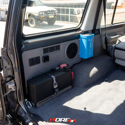 MORE4x4-toyotalandcruiser76seriesvdj76wagondualbatterysetupcustomlithiumbatery100ahprojecta50achargerbussmannfusem4x4-1