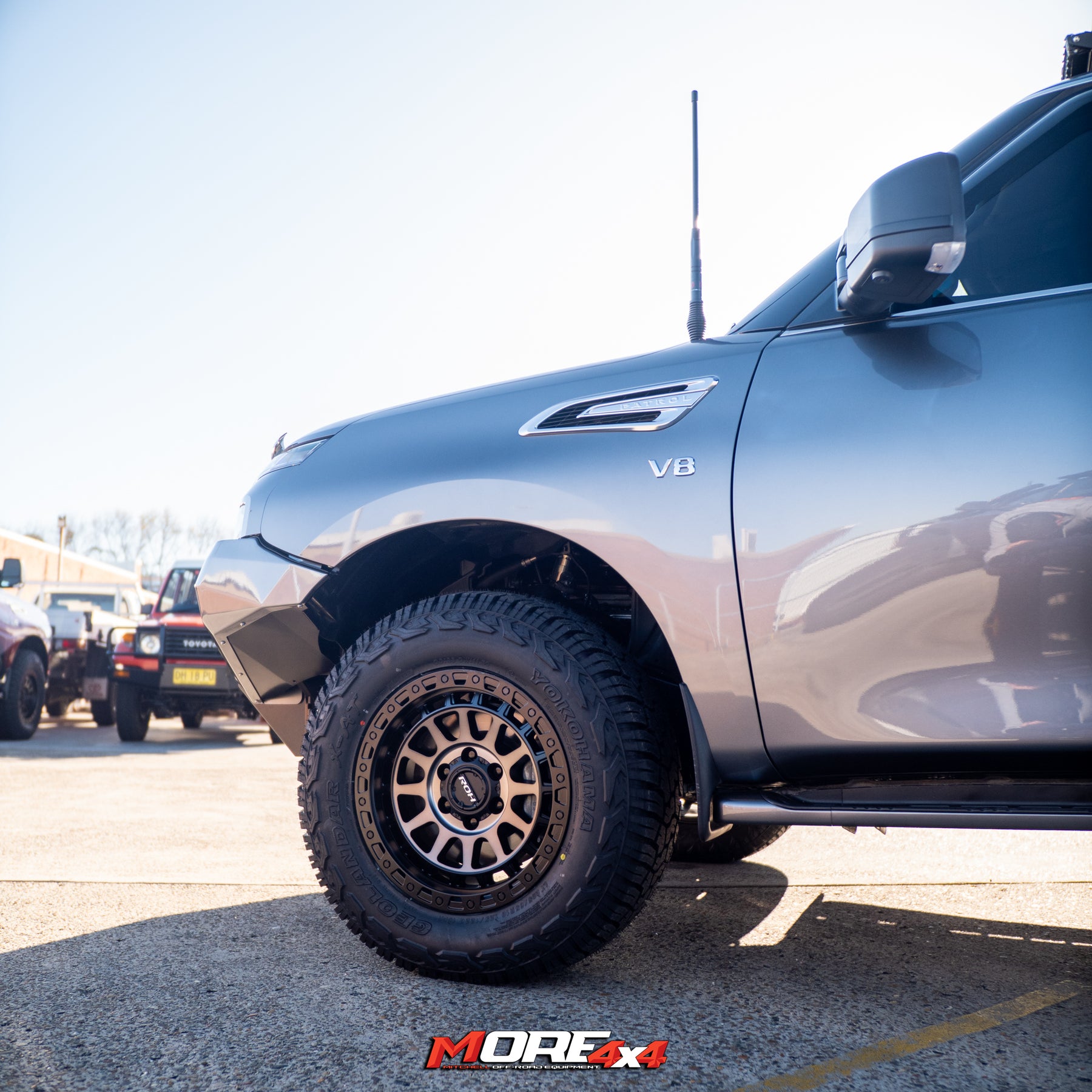 ROH Wheels - Assault - 18x9 6x139.7 25P offset Matt Black + Graphite f ...